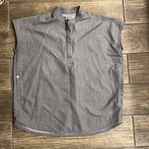 FIGS SCRUBS RAFEALA TOP!  Charcoal Gray!  LQQK!!!